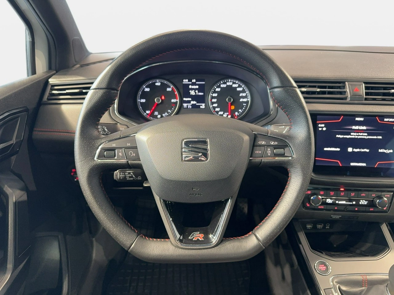 Seat Arona - Zdjęcie 16