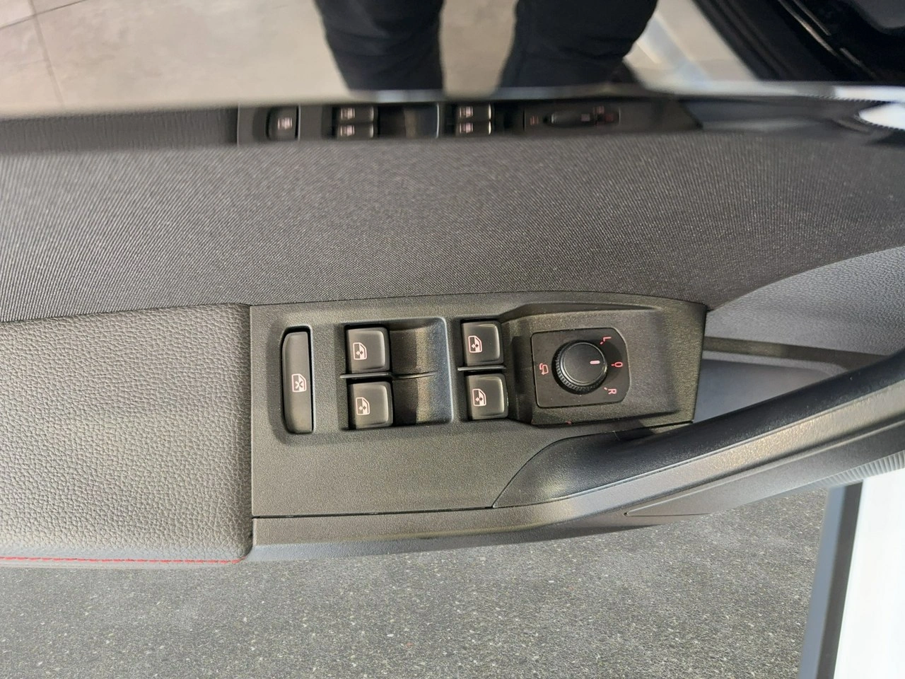 Seat Arona - Zdjęcie 24