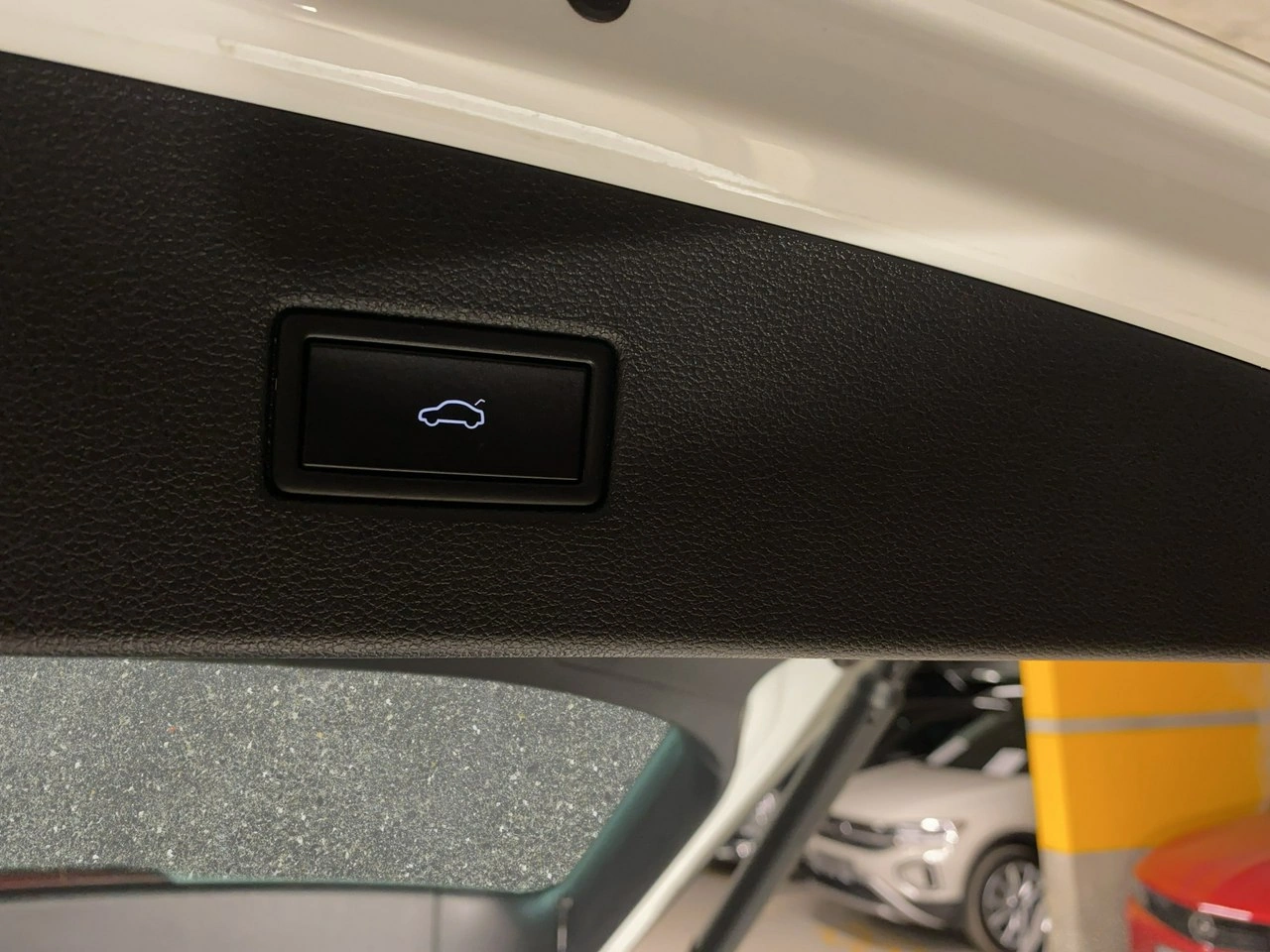 Volkswagen Tiguan - Zdjęcie 18