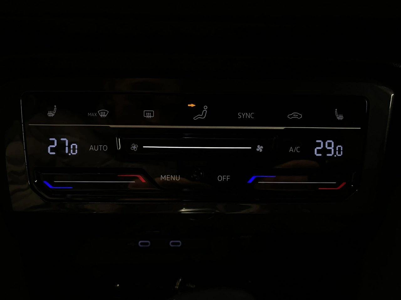 Volkswagen Tiguan - Zdjęcie 34