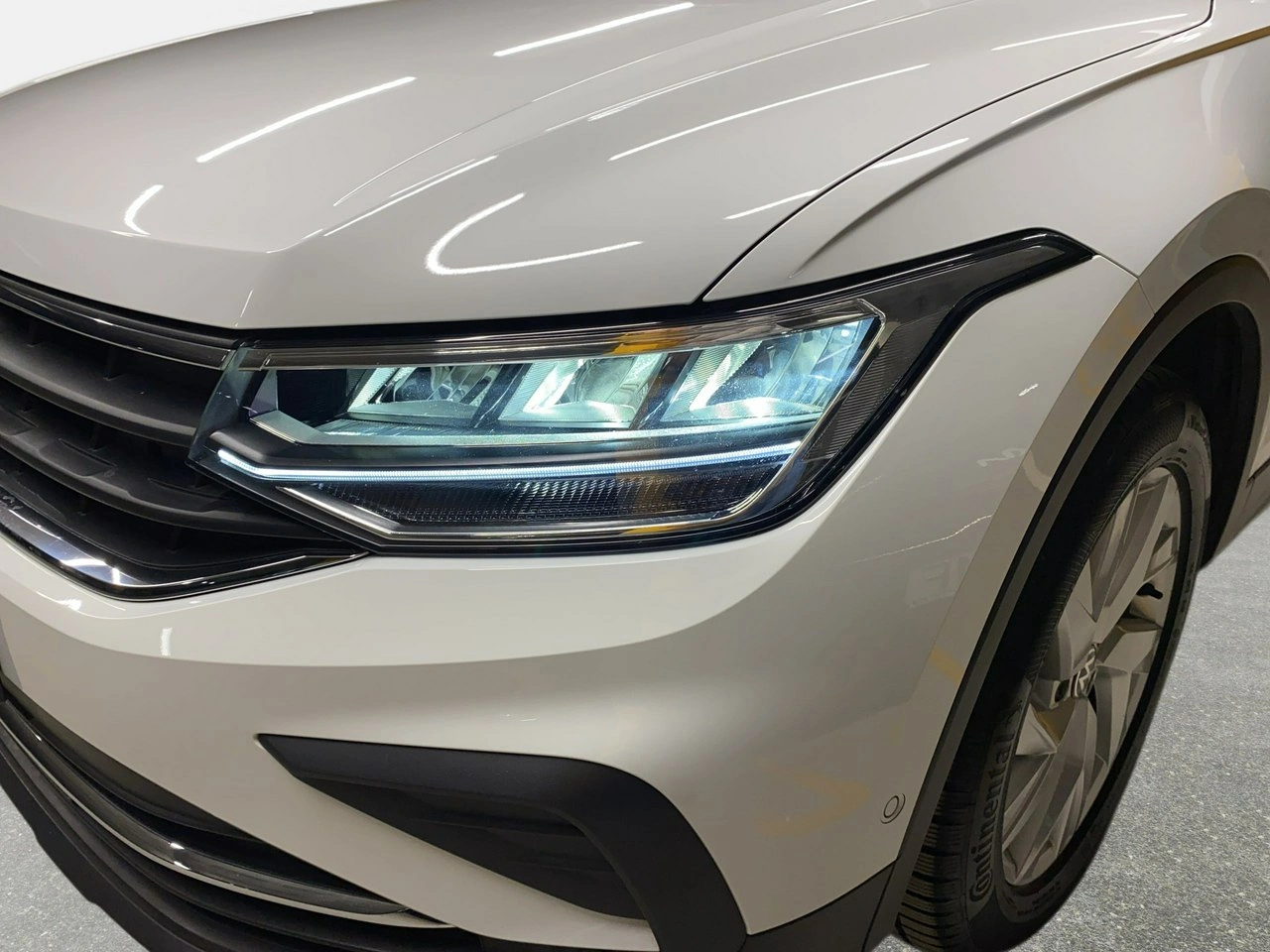 Volkswagen Tiguan - Zdjęcie 8