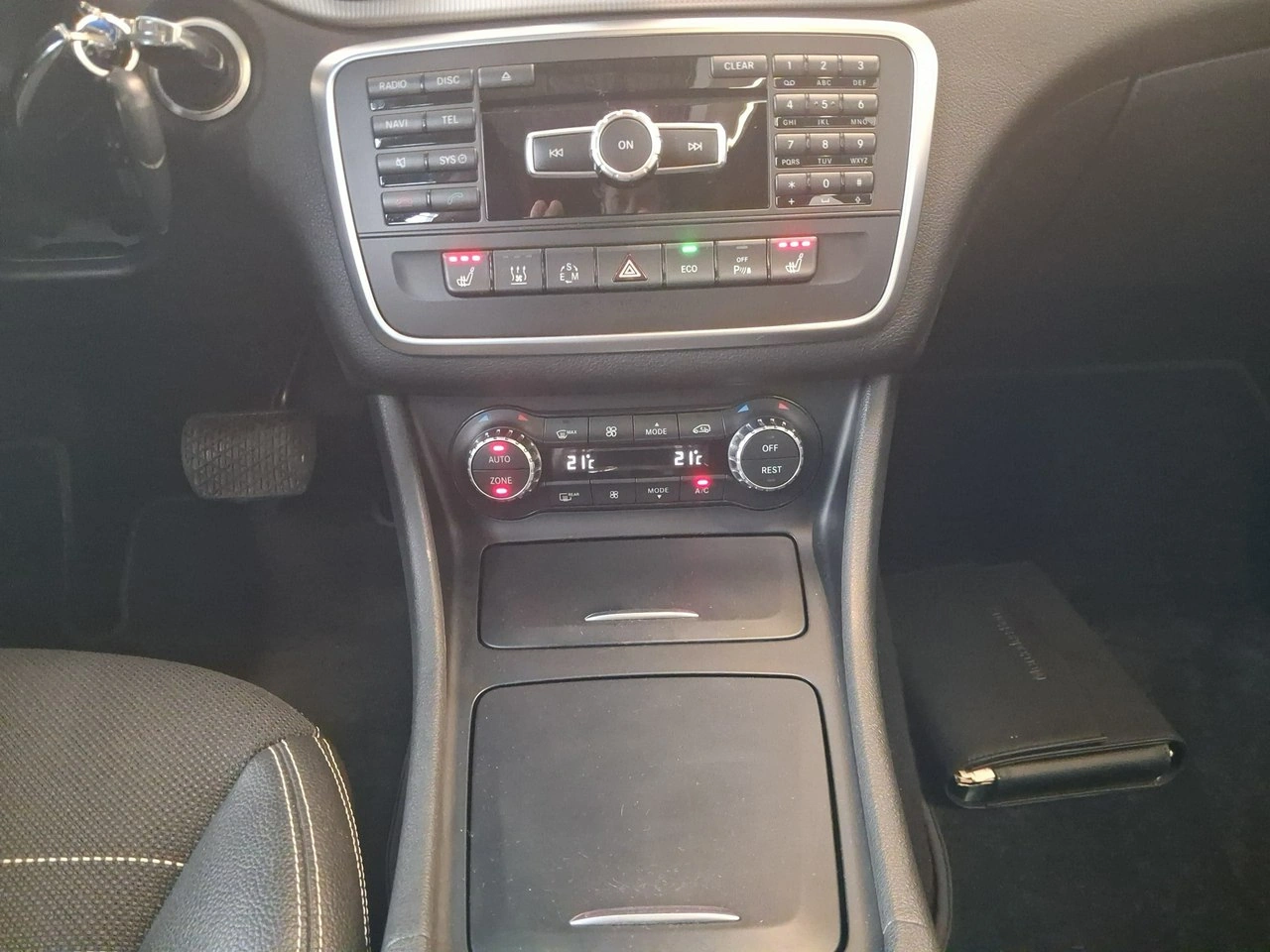 Mercedes CLA 180 - Zdjęcie 20