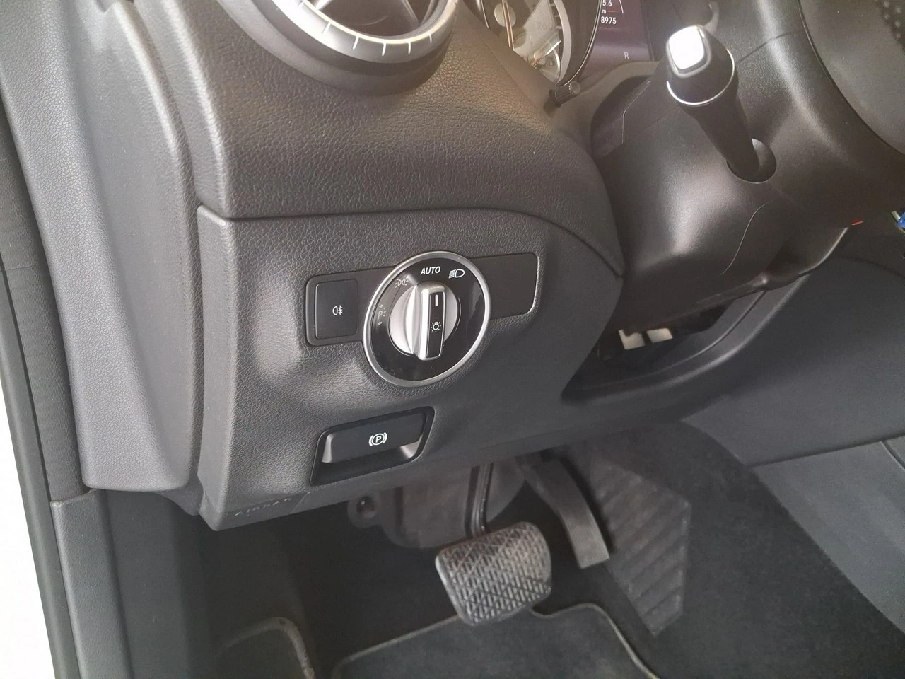 Mercedes CLA 180 - Zdjęcie 23