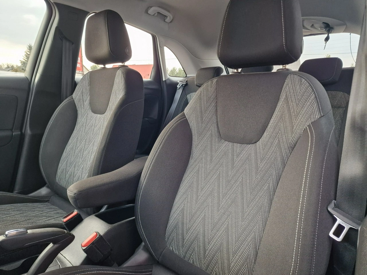 Opel Crossland X - Zdjęcie 19