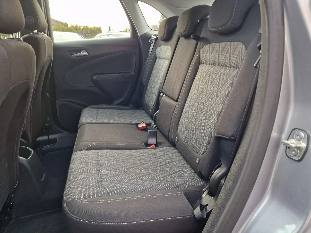 Opel Crossland X - Zdjęcie 20