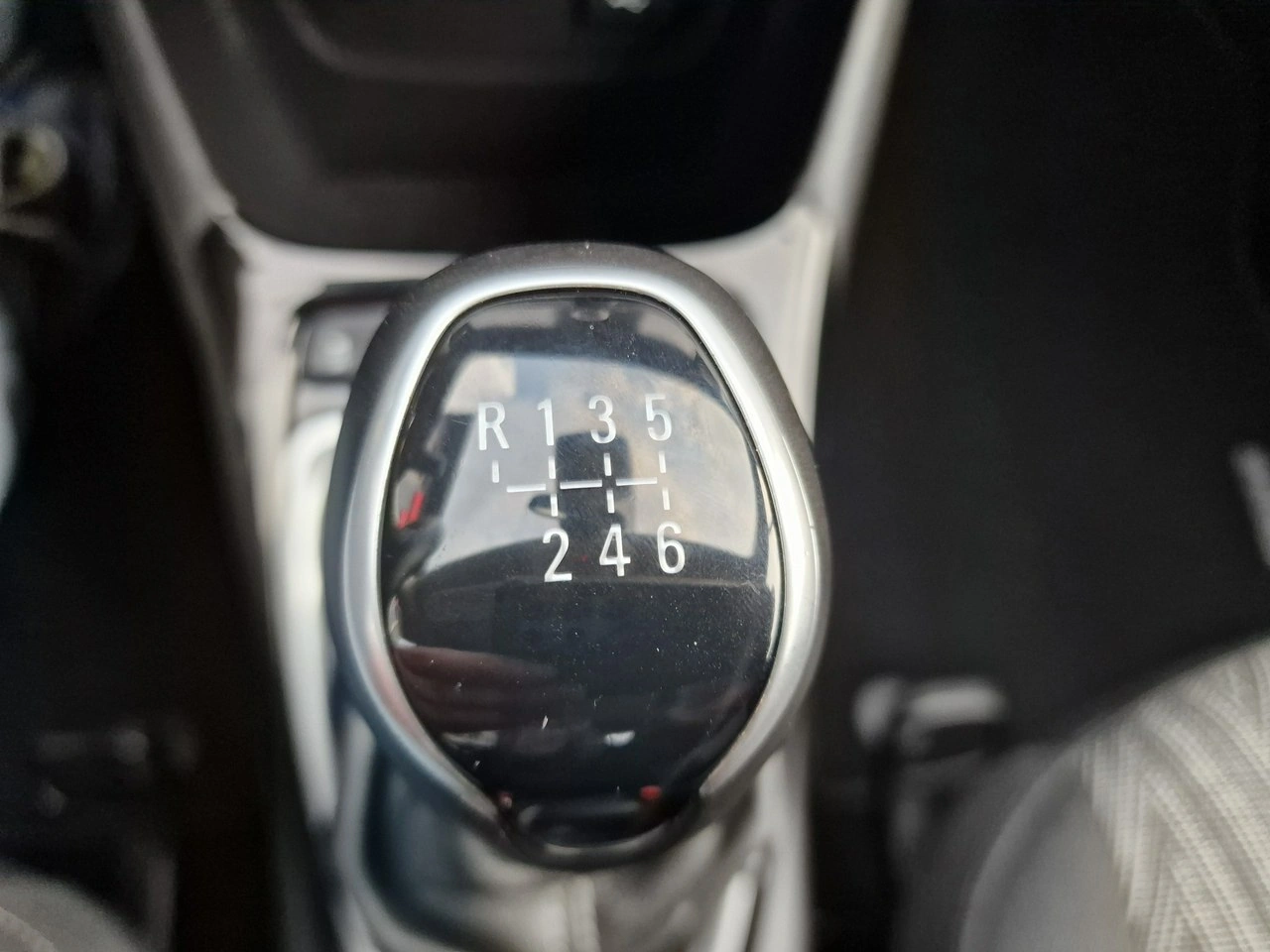 Opel Crossland X - Zdjęcie 32