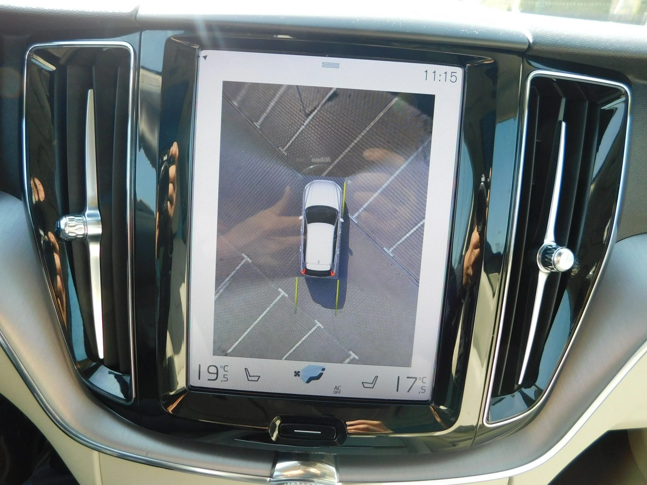 Volvo XC 60 - Zdjęcie 17