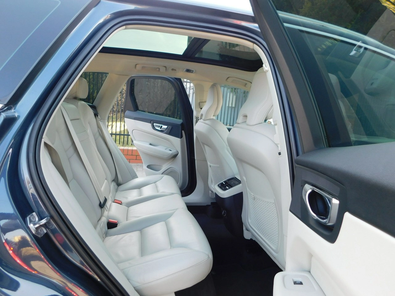 Volvo XC 60 - Zdjęcie 21