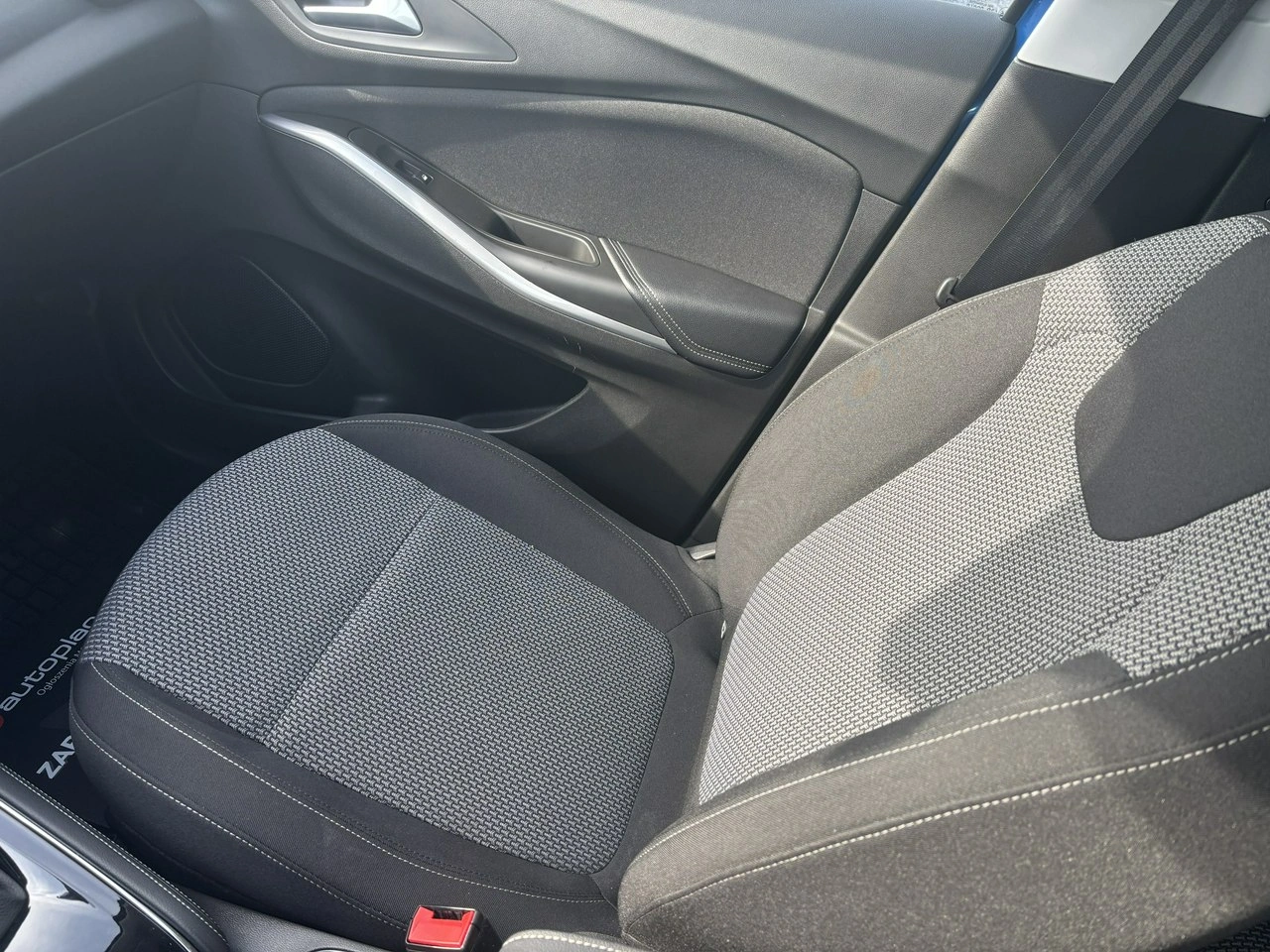 Opel Grandland X - Zdjęcie 26