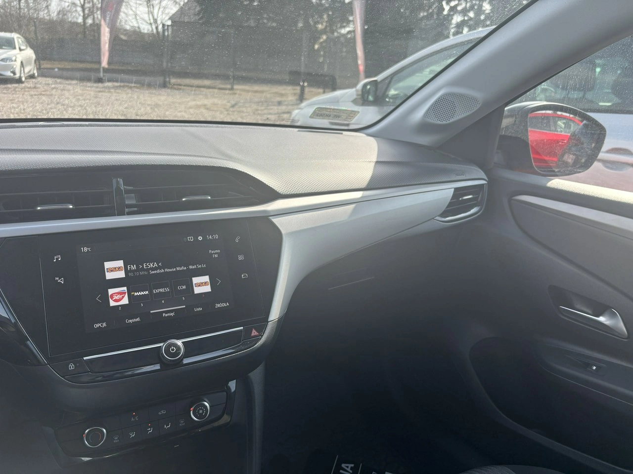 Opel Corsa - Zdjęcie 24