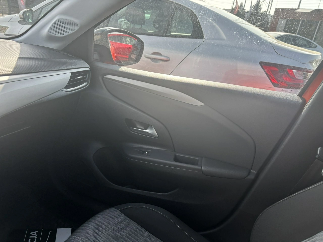 Opel Corsa - Zdjęcie 25