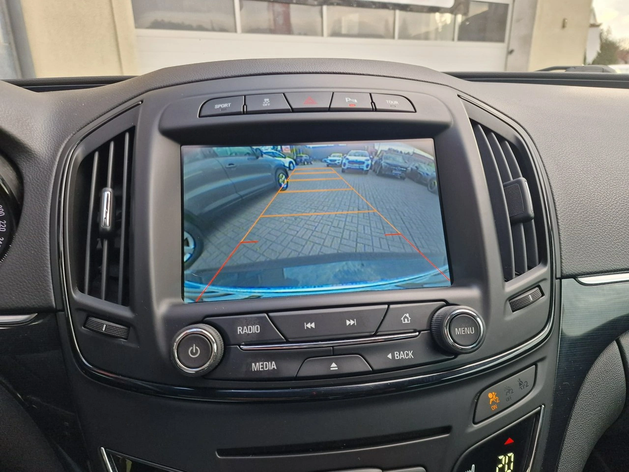 Opel Insignia Country Tourer - Zdjęcie 28