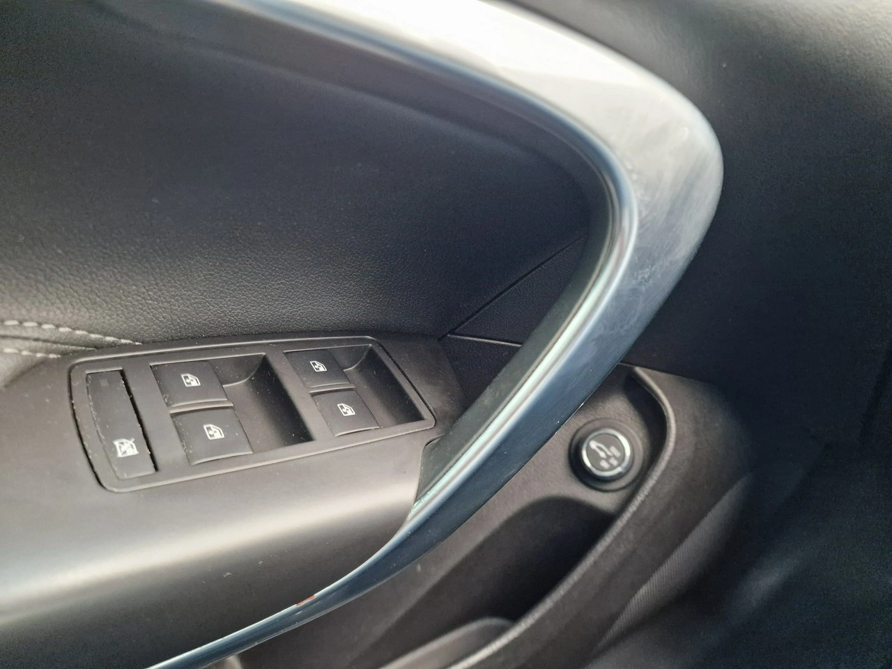 Opel Insignia Country Tourer - Zdjęcie 37