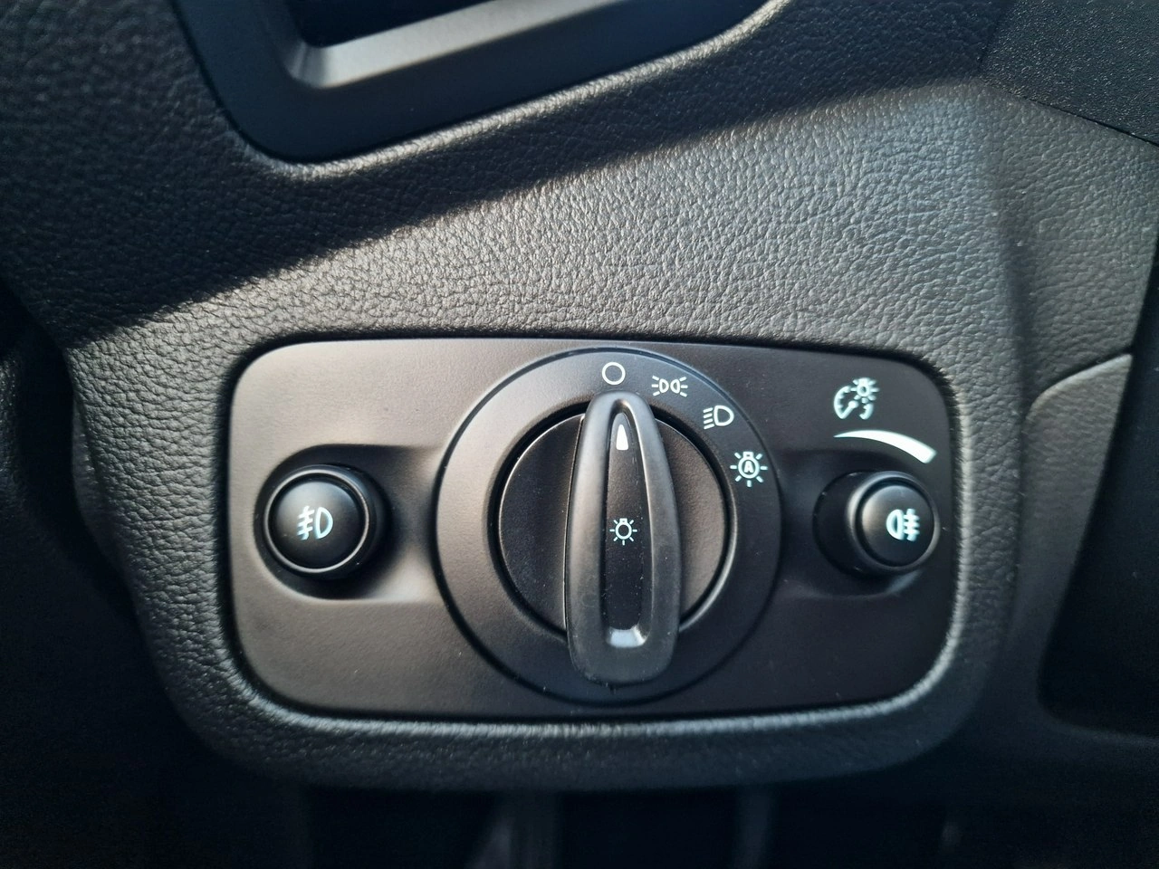 Ford C-MAX - Zdjęcie 33