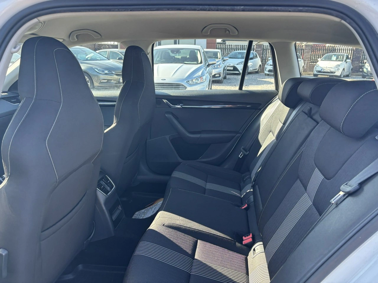 Skoda Octavia - Zdjęcie 24