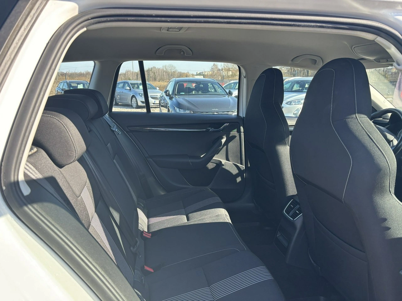 Skoda Octavia - Zdjęcie 28