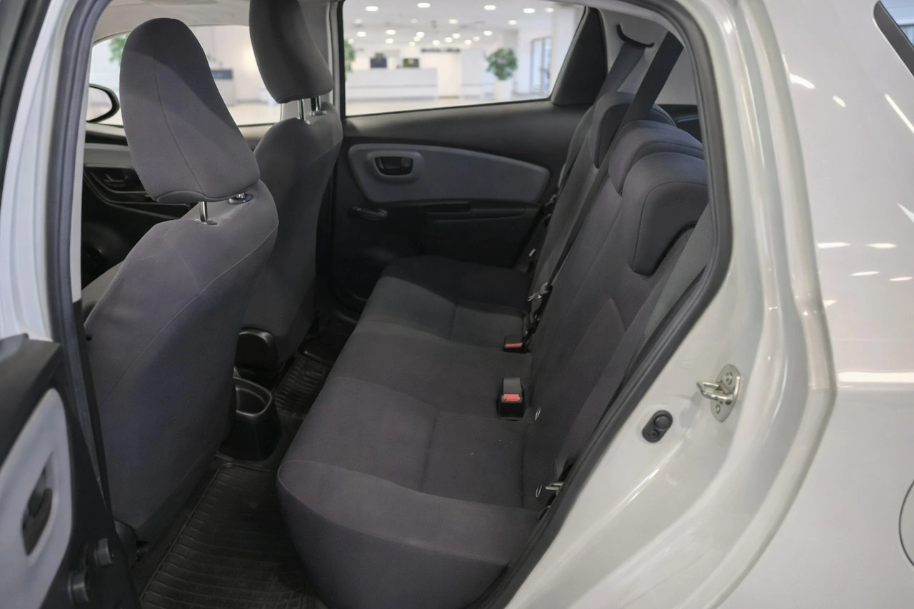 Toyota Yaris - Zdjęcie 3
