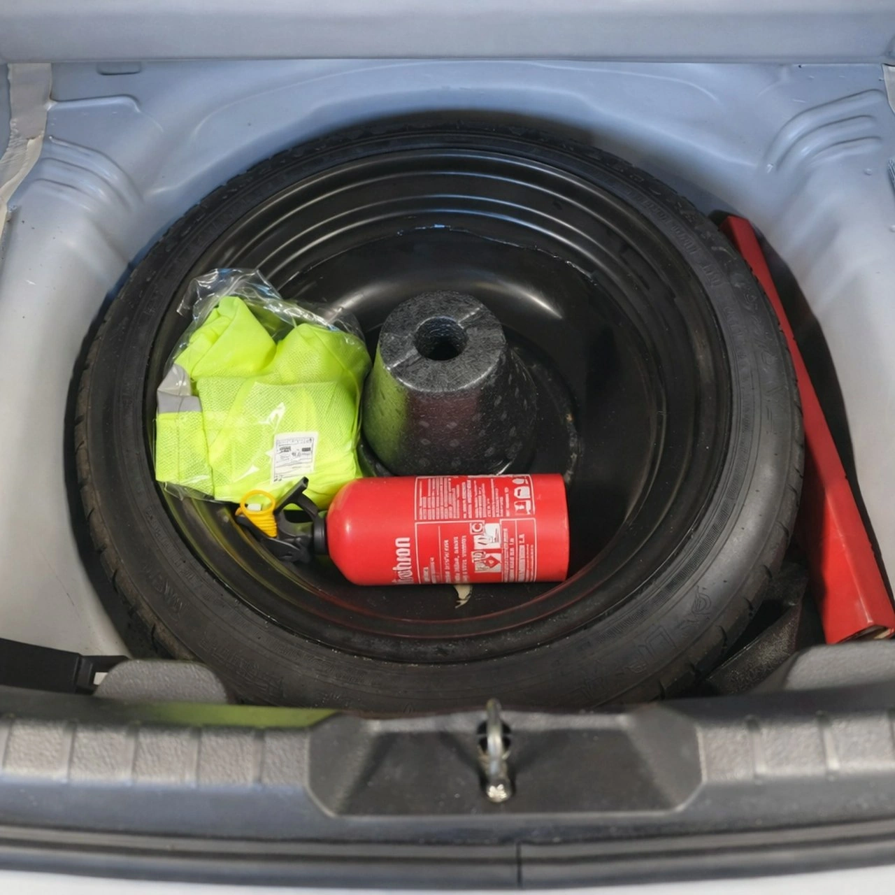 Toyota Yaris - Zdjęcie 7