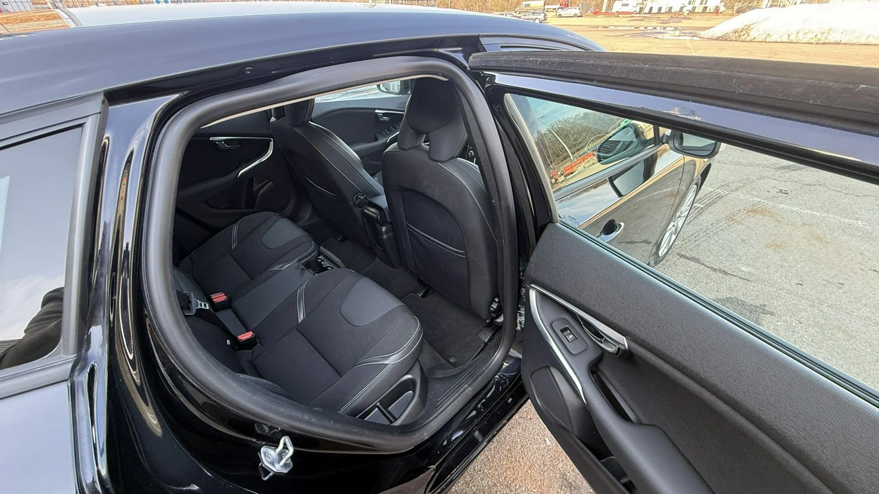 Volvo V40 - Zdjęcie 13