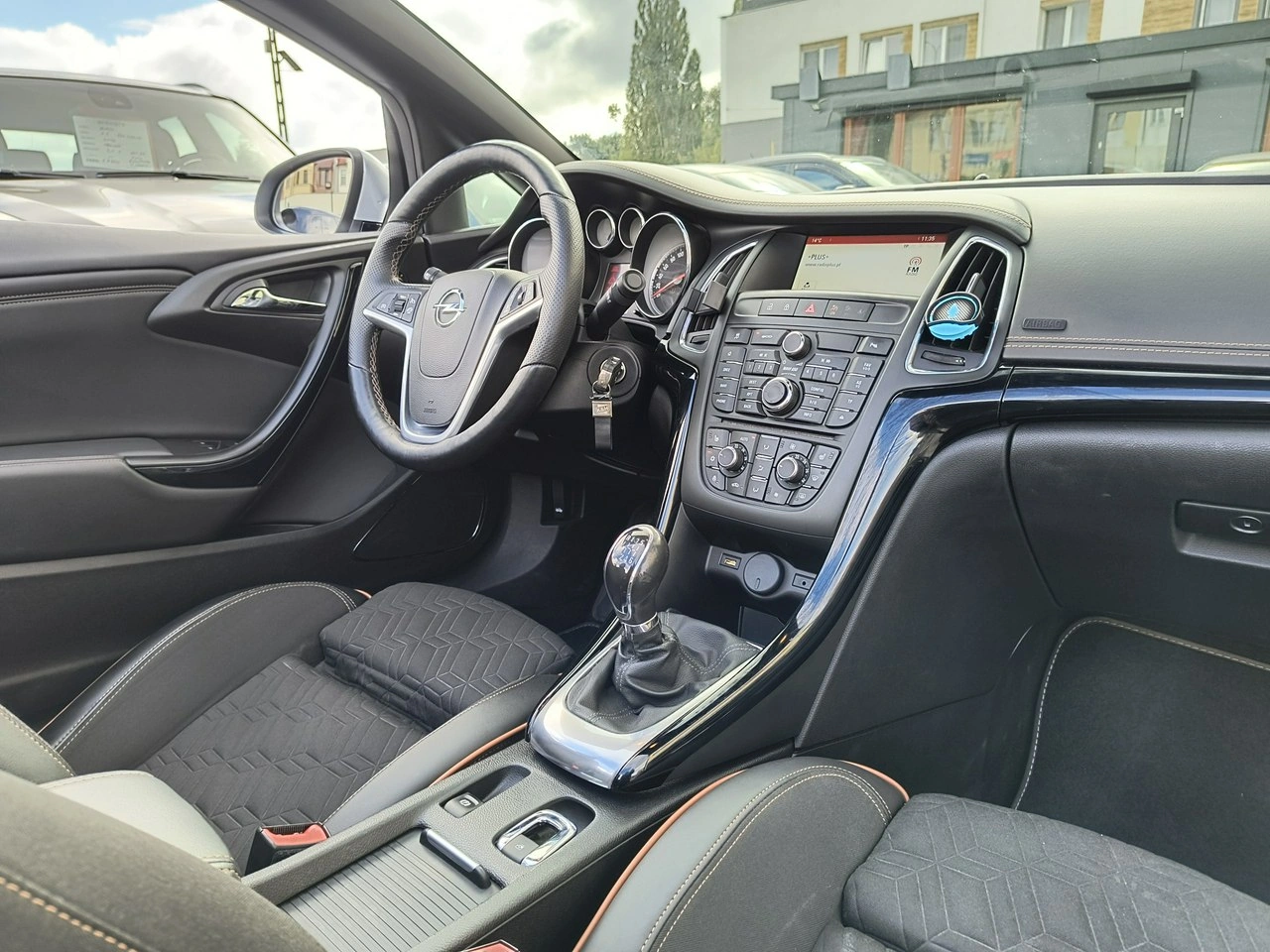 Opel Cascada - Zdjęcie 12