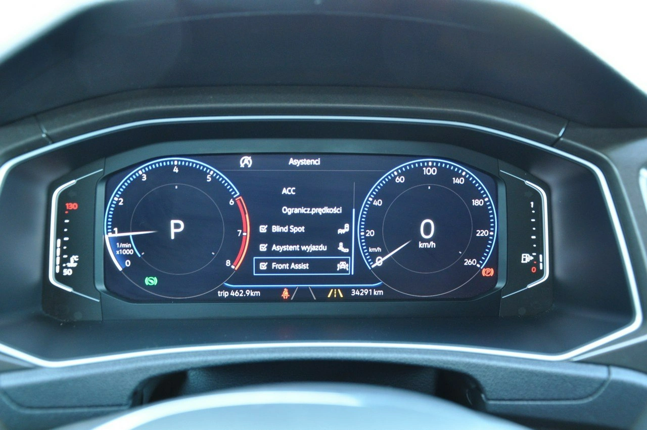 Volkswagen T-Roc - Zdjęcie 13