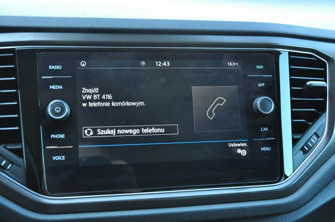 Volkswagen T-Roc - Zdjęcie 19