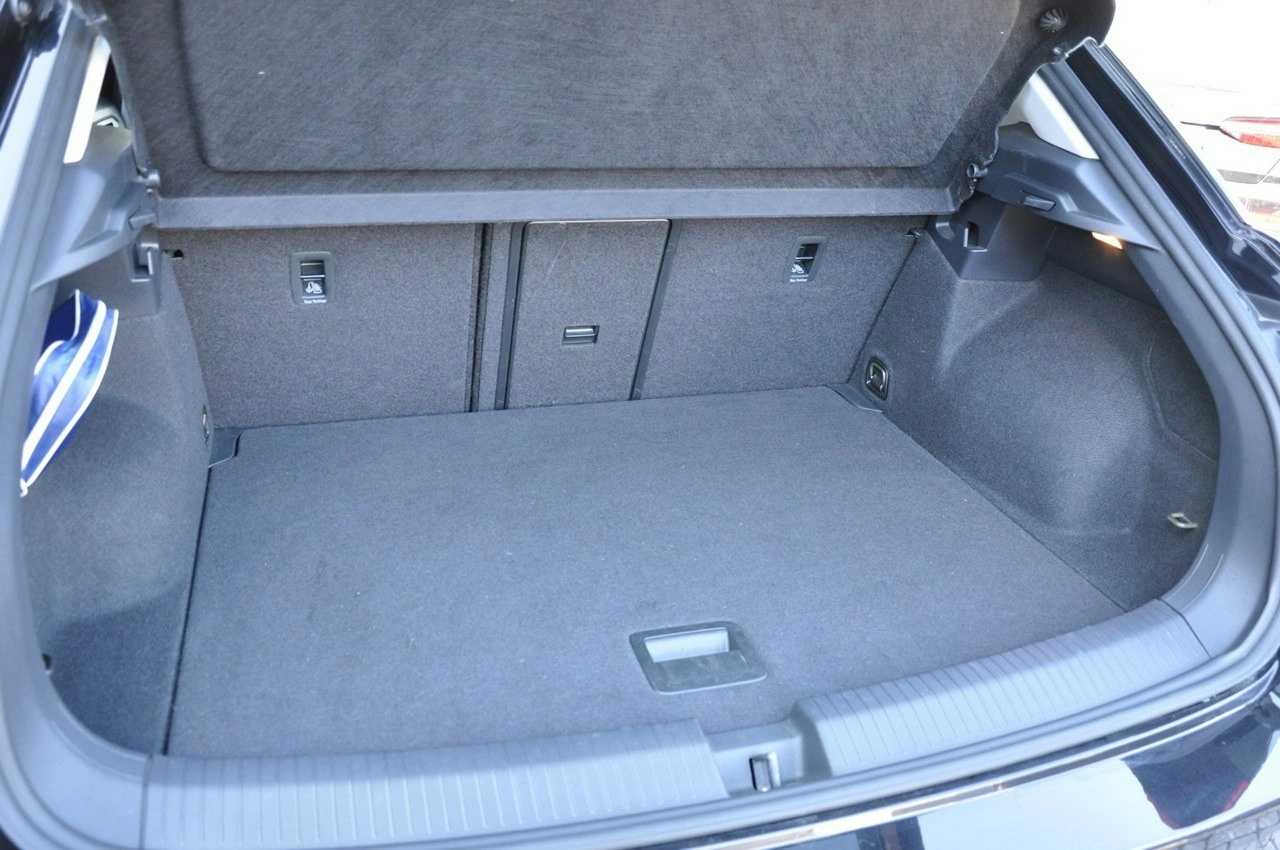 Volkswagen T-Roc - Zdjęcie 24