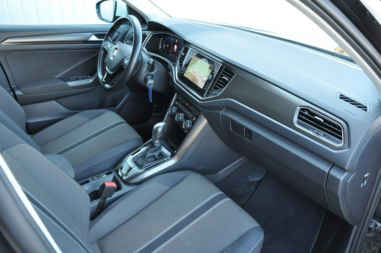 Volkswagen T-Roc - Zdjęcie 26