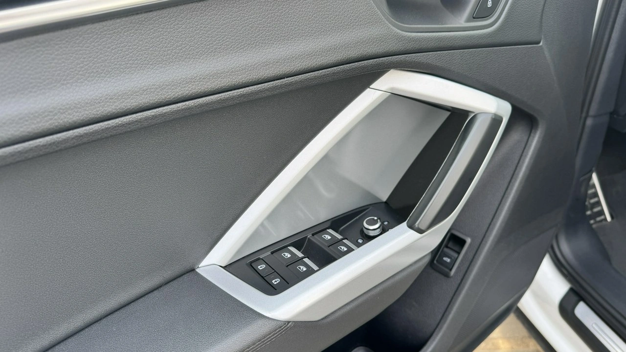 Audi Q3 - Zdjęcie 11