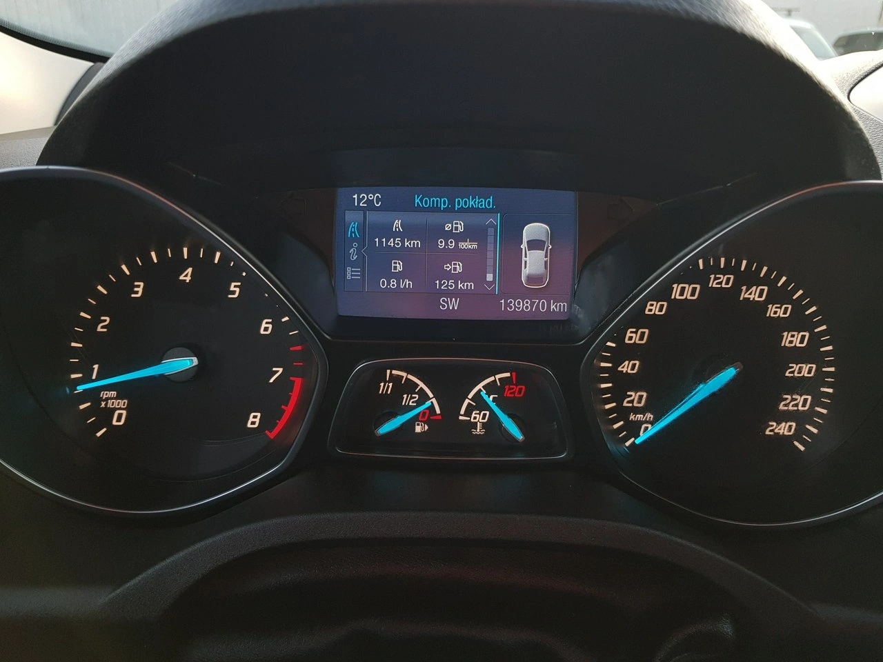 Ford Kuga - Zdjęcie 19