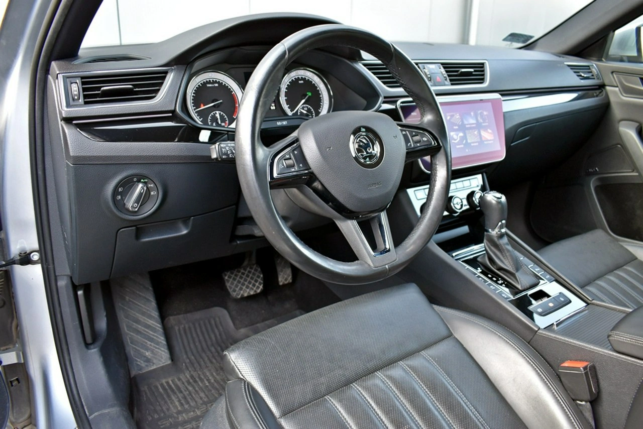 Skoda Superb - Zdjęcie 8
