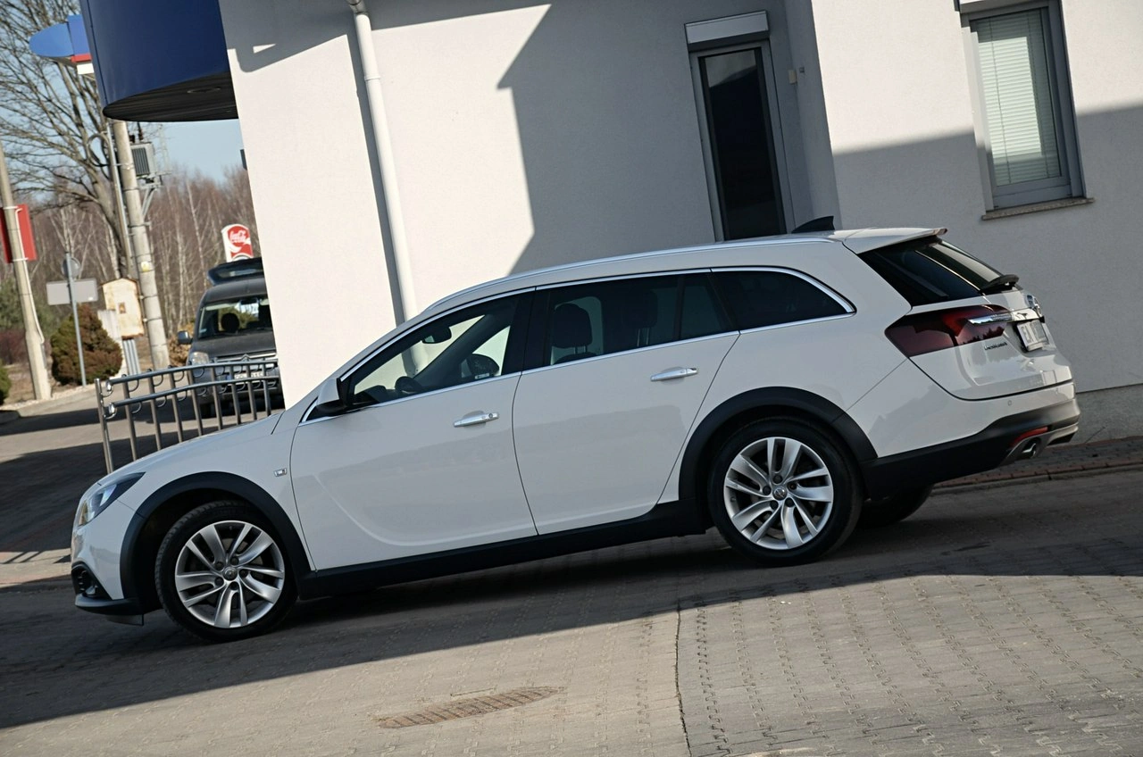 Opel Insignia - Zdjęcie 10
