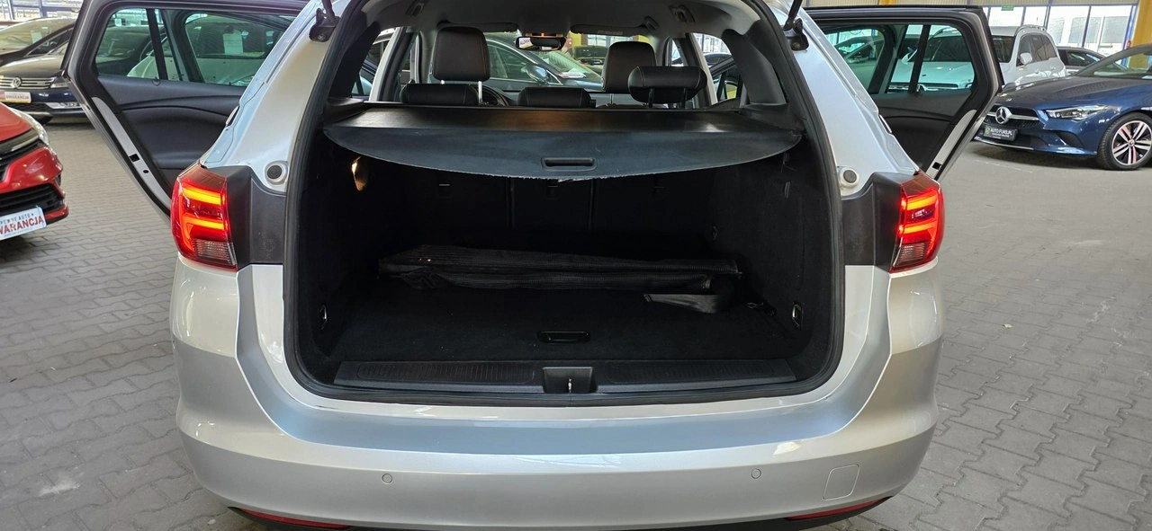 Opel Astra - Zdjęcie 13