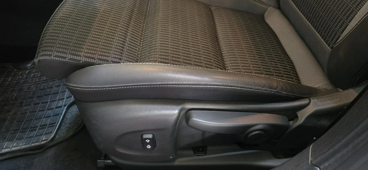 Opel Astra - Zdjęcie 17