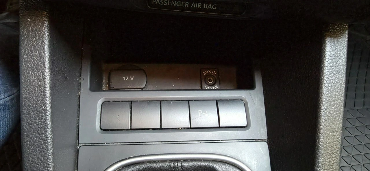 Volkswagen Jetta - Zdjęcie 21