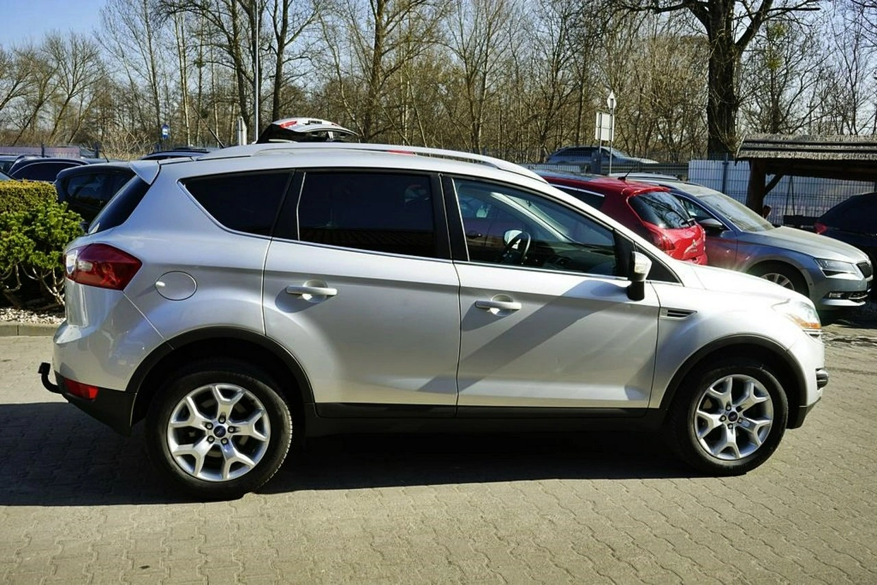 Ford Kuga - Zdjęcie 13