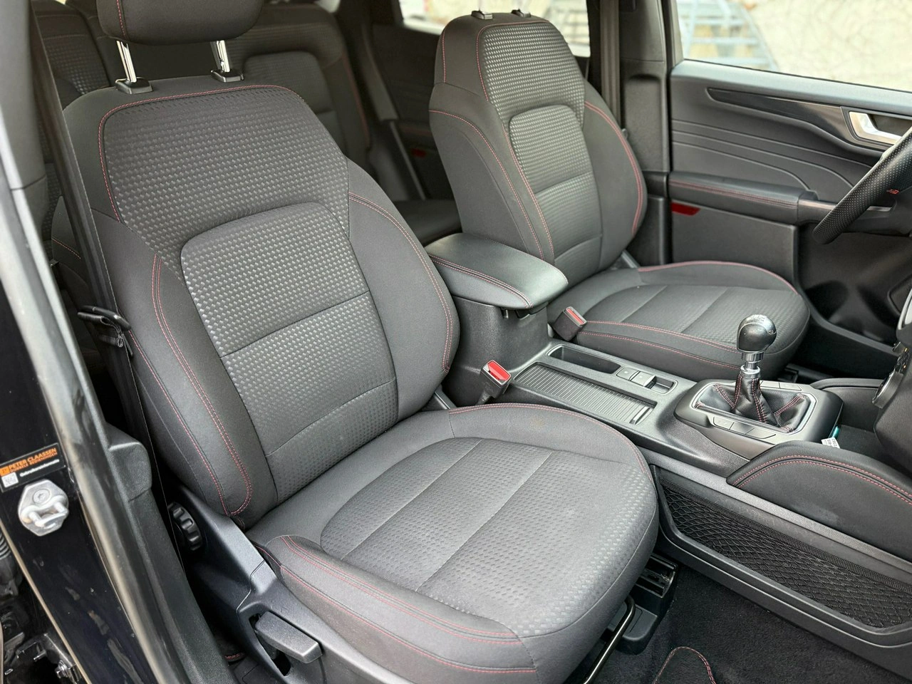 Ford Kuga - Zdjęcie 8