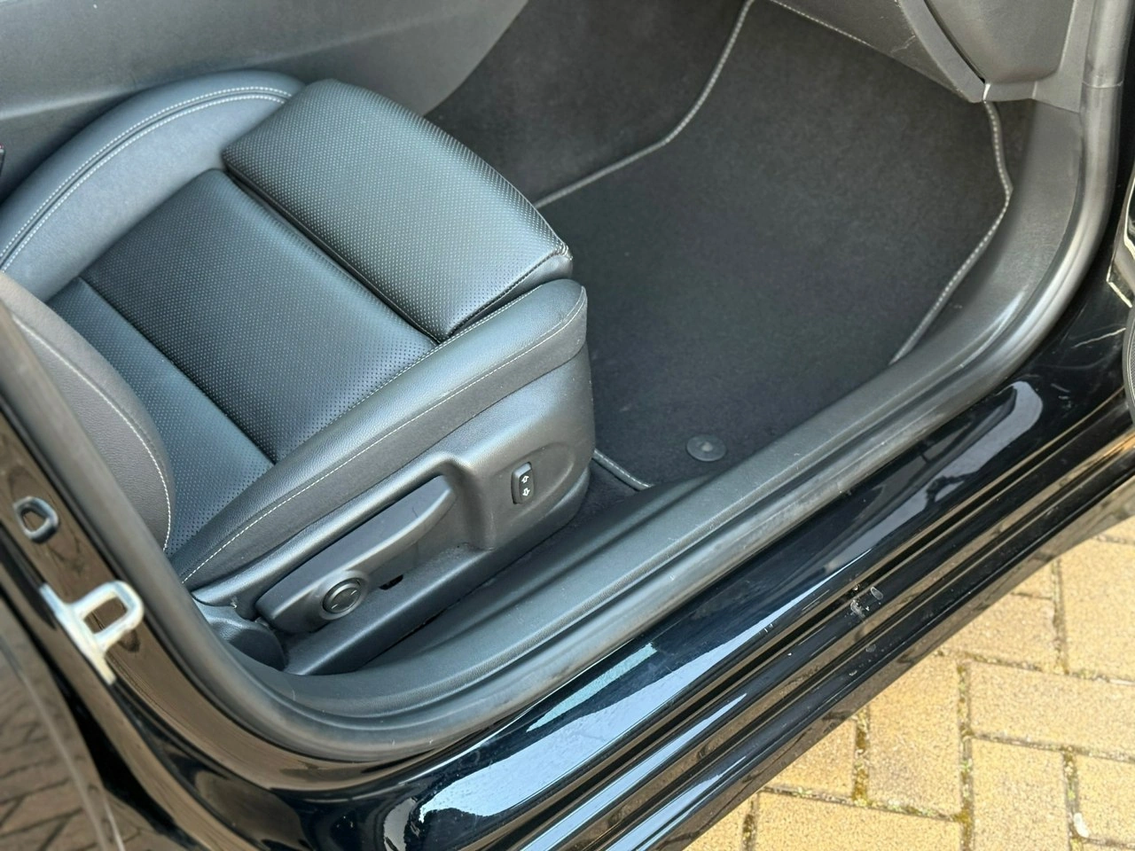 Opel Insignia - Zdjęcie 9