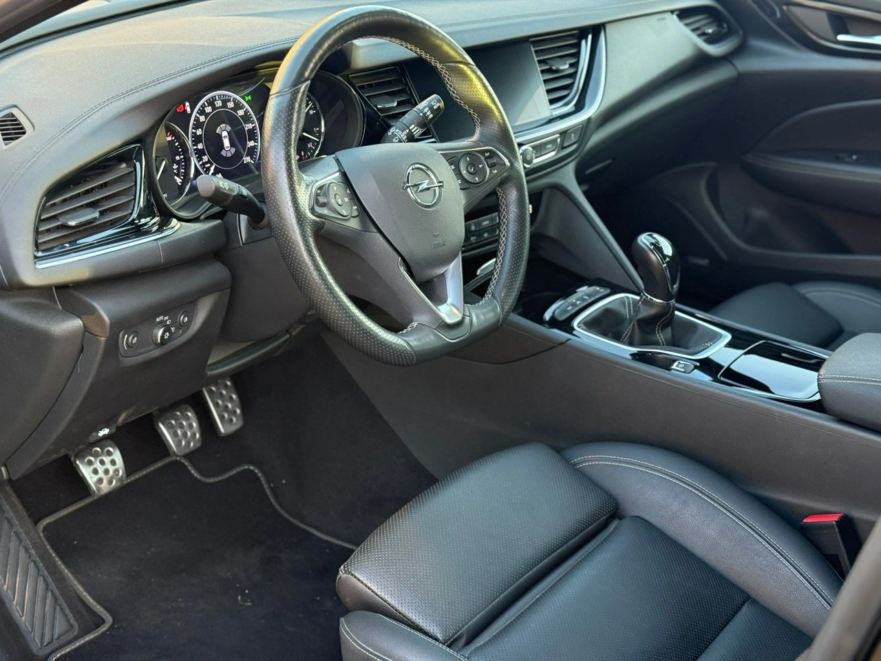 Opel Insignia - Zdjęcie 16