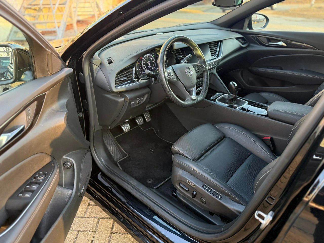 Opel Insignia - Zdjęcie 4