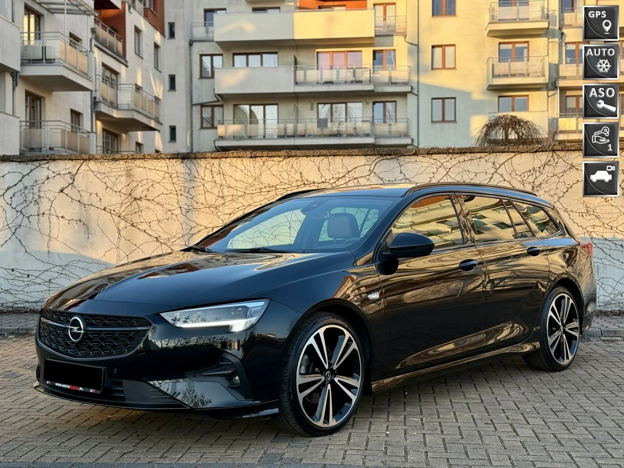 Opel Insignia - Główne zdjęcie