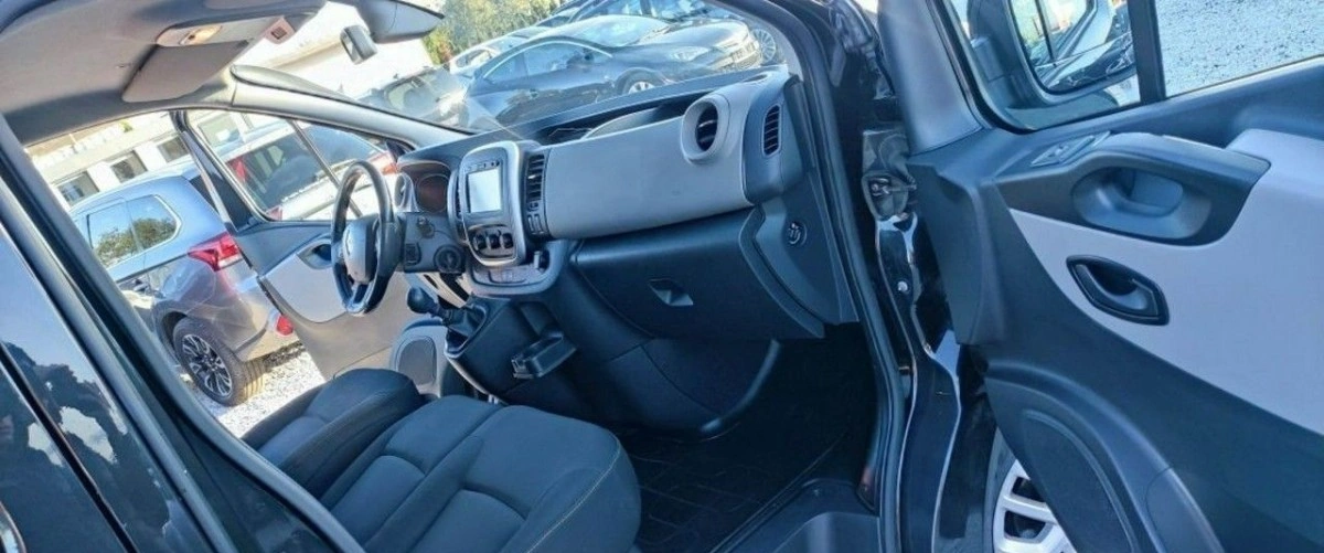 Renault Trafic - Zdjęcie 22