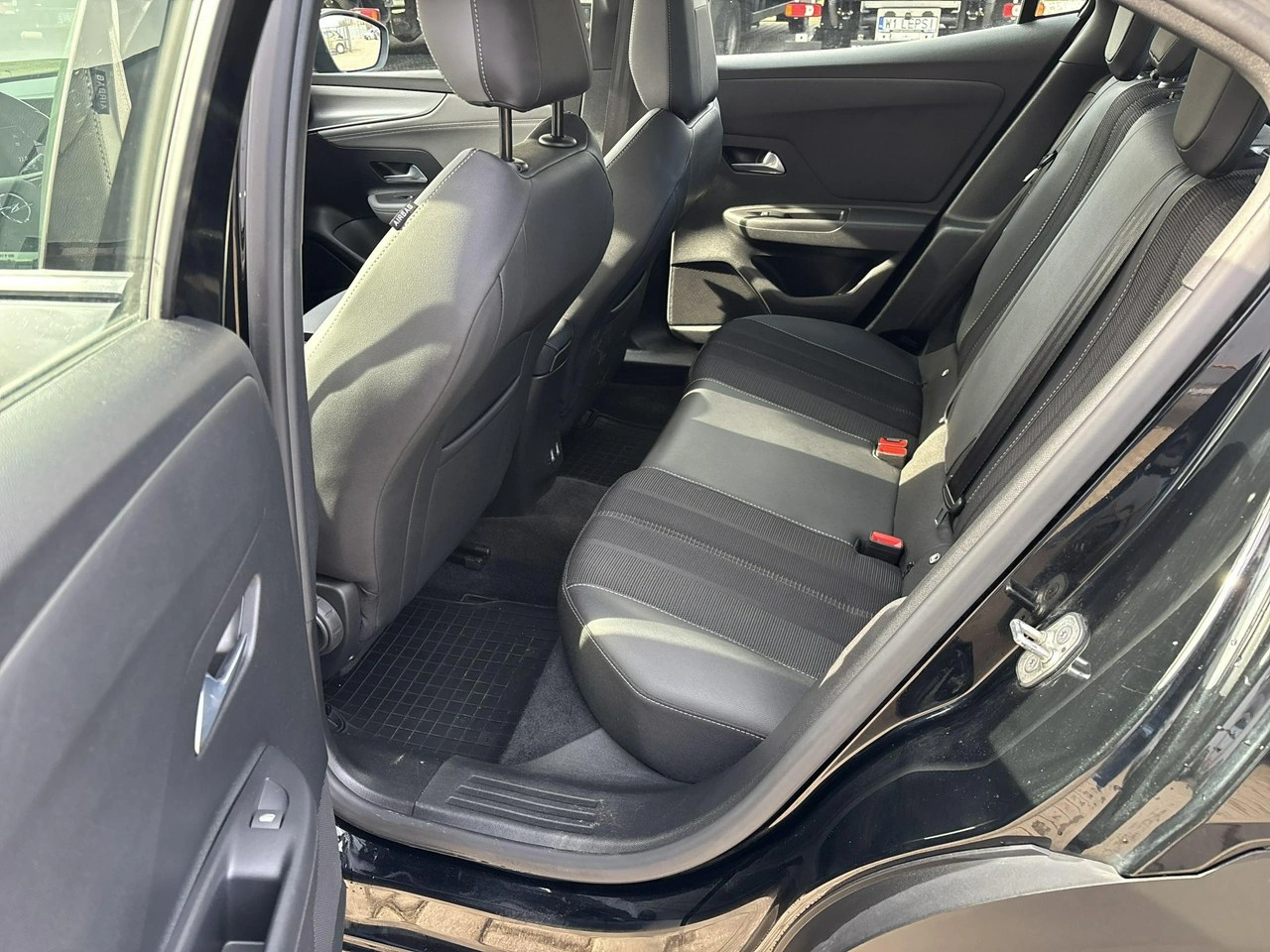 Opel Mokka - Zdjęcie 10