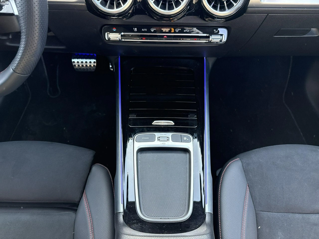 Mercedes GLB - Zdjęcie 24