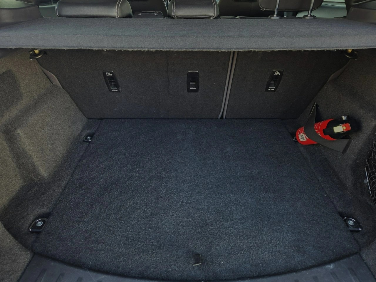 Jaguar E-Pace - Zdjęcie 29