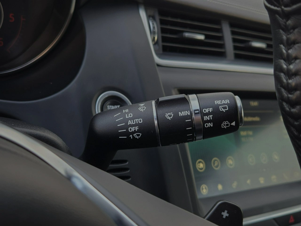 Jaguar E-Pace - Zdjęcie 34