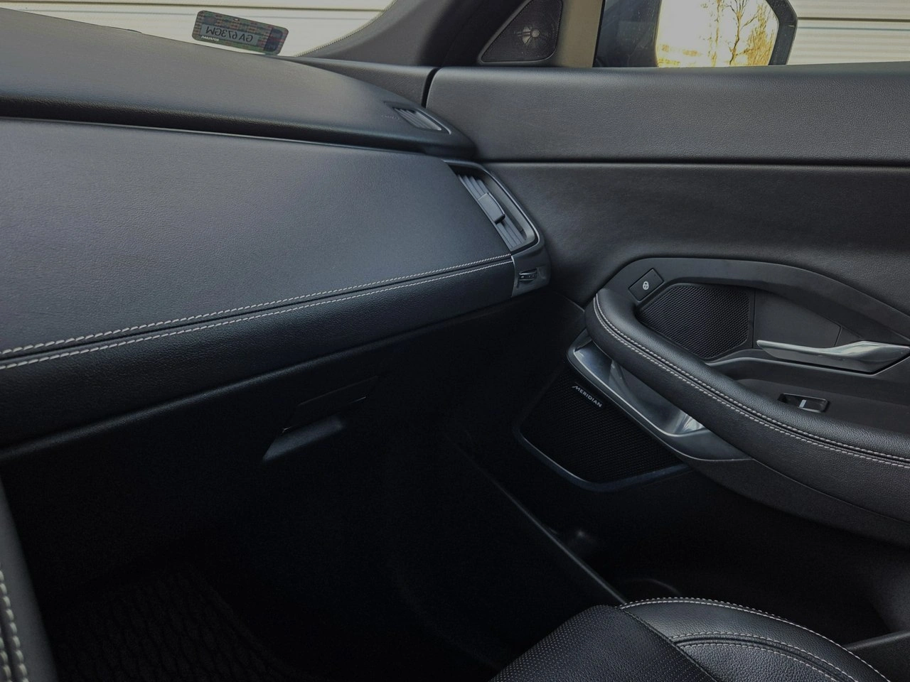 Jaguar E-Pace - Zdjęcie 43