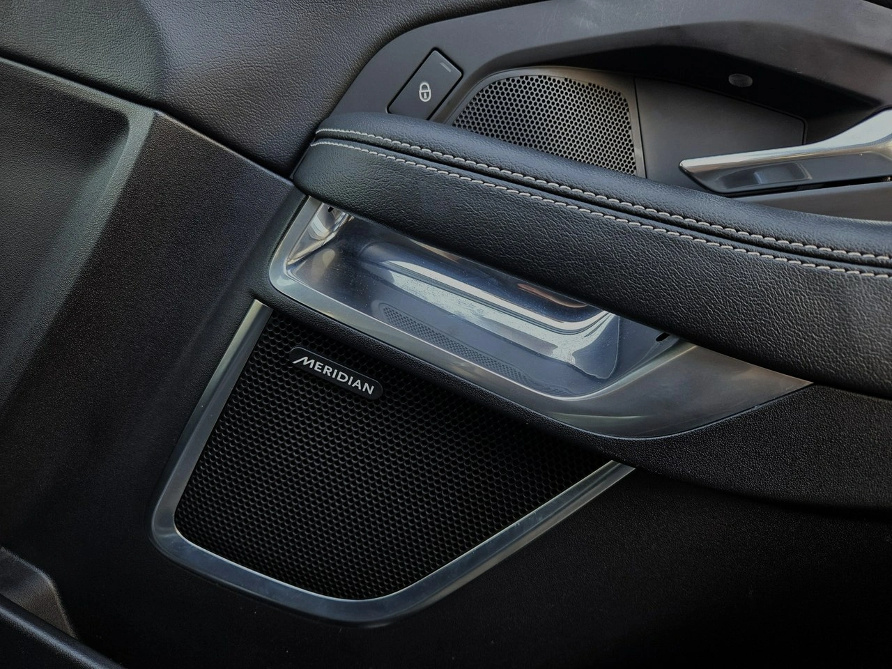 Jaguar E-Pace - Zdjęcie 53