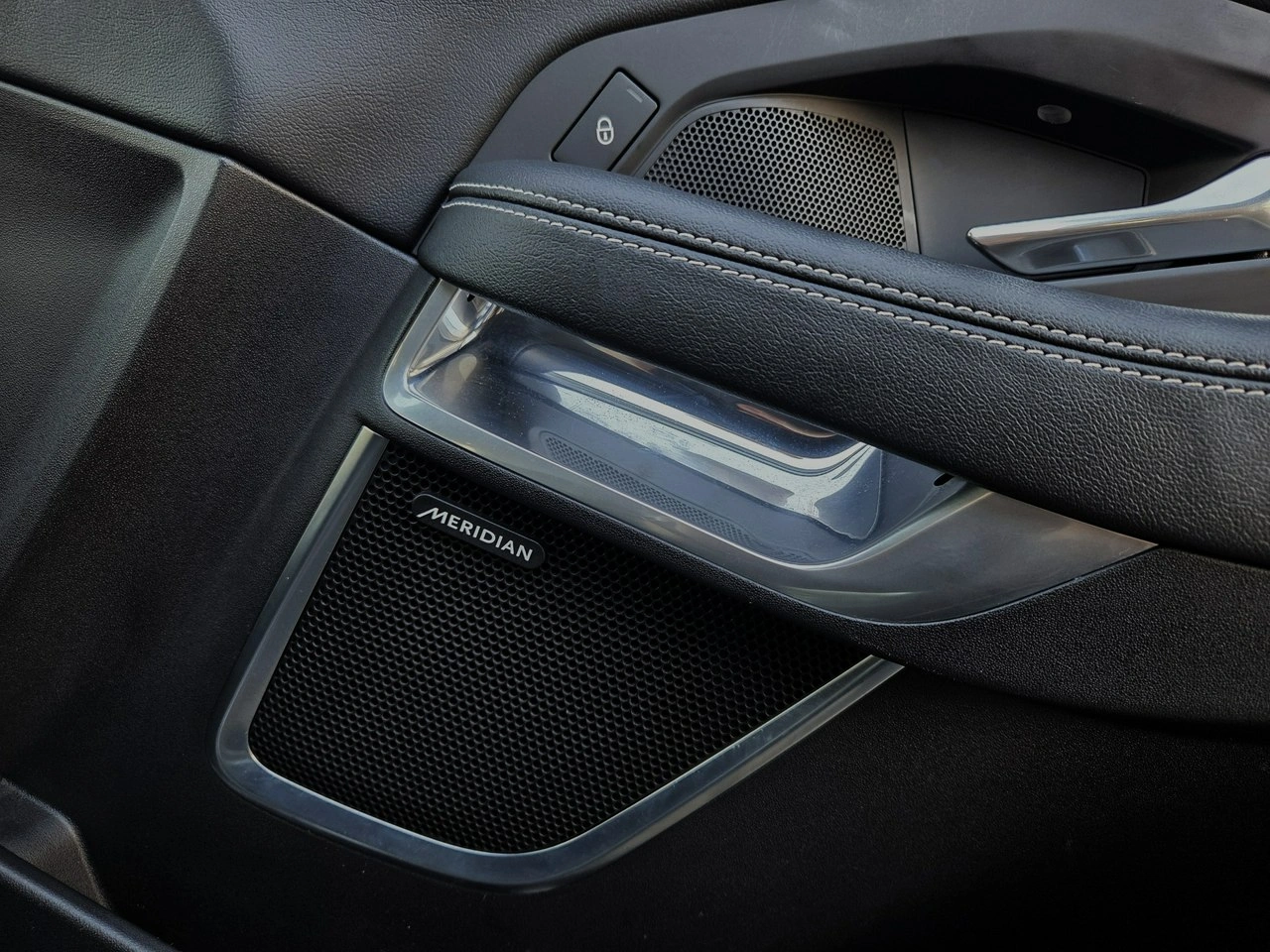 Jaguar E-Pace - Zdjęcie 52