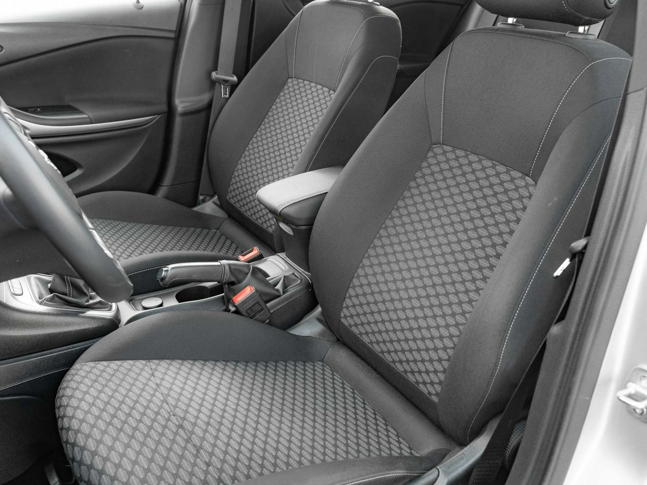 Opel Astra - Zdjęcie 11